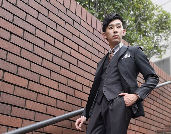 英国生地で魅せるドレスコーディネート | オーダースーツは完全国内