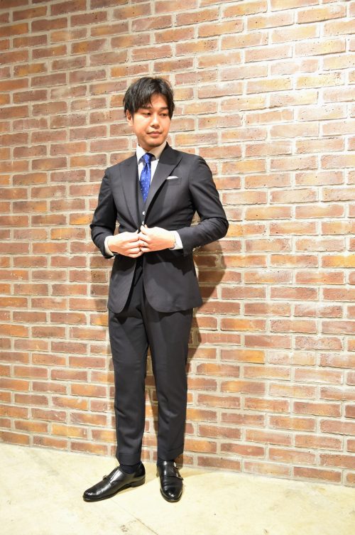 春夏におすすめErmenegildo Zegna “COOL EFFECT” オーダースーツは完全国内縫製のHANABISHI(ハナビシ) A AB体 Ermenegildo Zegna ゼニア COOL EFFECT クールエフェクトノータック スリム ビジネス スーツ メンズ 37000 tRS5012