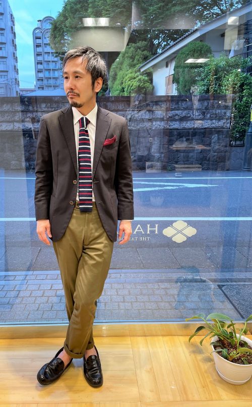 色の相性で決めるジャケパンスタイル | オーダースーツは完全国内縫製 