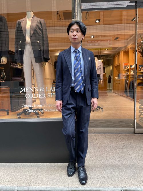 ネイビー ストライプスーツ オーダースーツは完全国内縫製のhanabishi ハナビシ