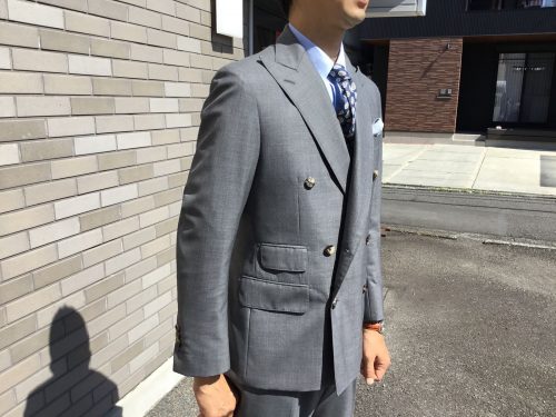 ダブルブレストのグレースーツ | オーダースーツは完全国内縫製の 